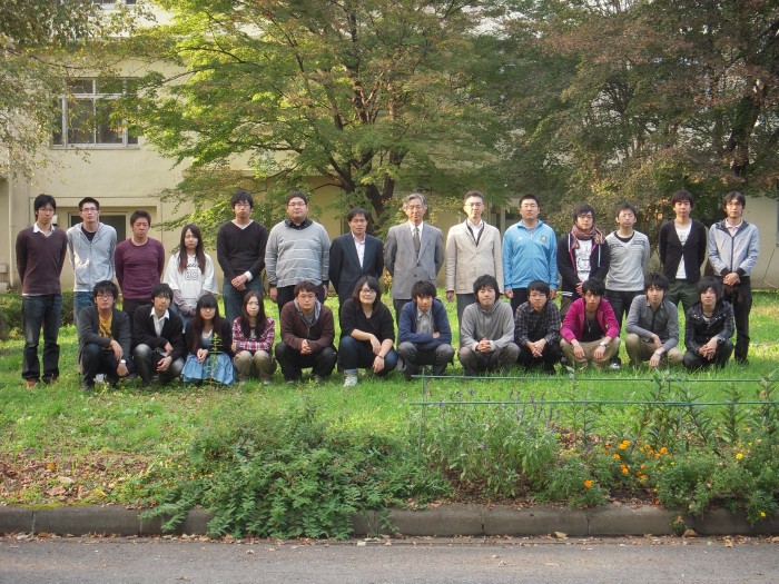 研究室学部生集合写真11